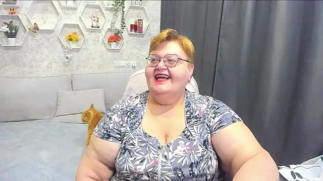  big love  online show from April 8, 2026, 8:32 pm