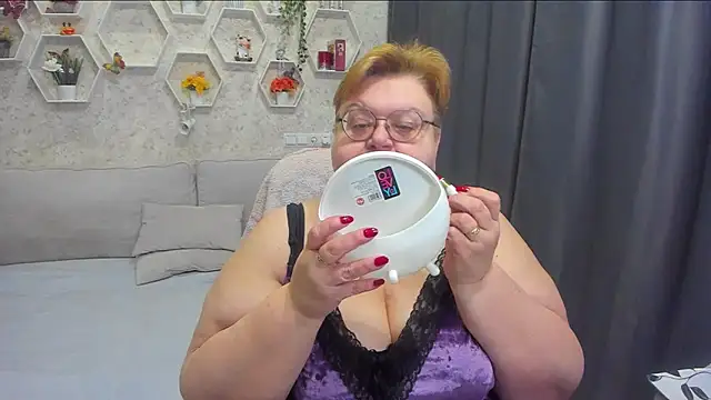  big love  online show from April 1, 2026, 8:06 pm