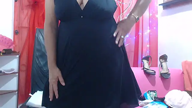 heyline milf online show from July 10, 2026, 3:56 pm