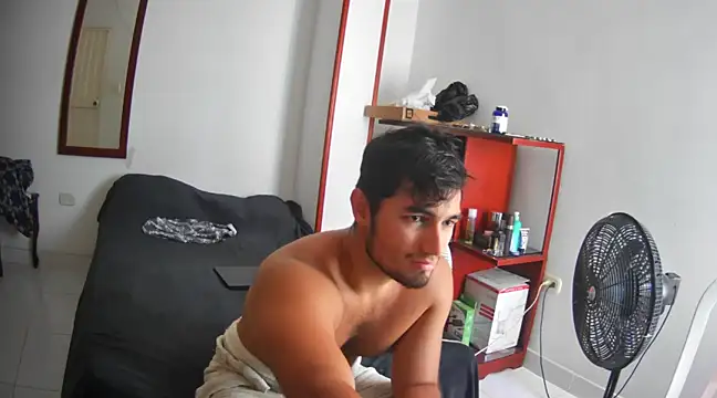 lechero226 online show from January 24, 2025, 3:45 pm