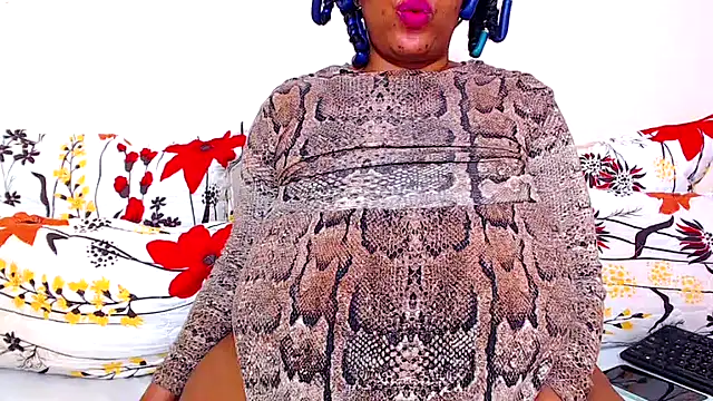 Ebonylovelyx online show from October 7, 2025, 1:23 pm