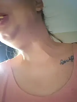 Snapshot of Keli_Jessi chatting on February 7, 2026, 6:16 pm Keli Jessi online show from February 7, 2026, 6:16 pm