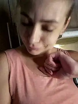 Snapshot of Keli_Jessi chatting on January 9, 2026, 2:02 pm Keli Jessi online show from January 9, 2026, 2:02 pm