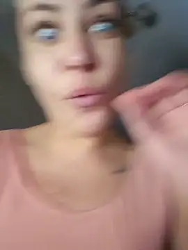 Snapshot of Keli_Jessi chatting on December 15, 2025, 1:06 pm Keli Jessi online show from December 15, 2025, 1:06 pm