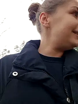 Snapshot of Keli_Jessi chatting on November 12, 2025, 2:10 pm Keli Jessi online show from November 12, 2025, 2:10 pm