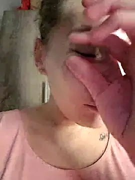 Snapshot of Keli_Jessi chatting on December 1, 2025, 7:04 pm Keli Jessi online show from December 1, 2025, 7:04 pm