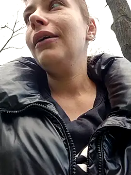 Snapshot of Keli_Jessi chatting on April 13, 2026, 1:37 pm Keli Jessi online show from April 13, 2026, 1:37 pm