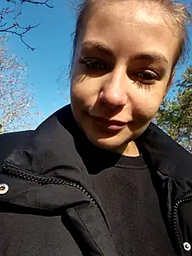 Snapshot of Keli_Jessi chatting on November 14, 2025, 9:46 am Keli Jessi online show from November 14, 2025, 9:46 am