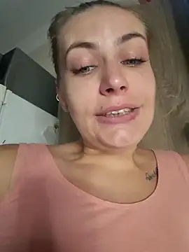 Snapshot of Keli_Jessi chatting on November 25, 2025, 3:56 pm Keli Jessi online show from November 25, 2025, 3:56 pm