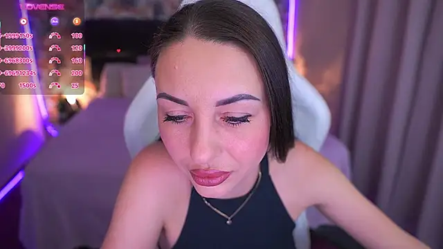 KristiiMax online show from February 3, 2026, 4:12 pm