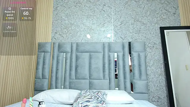 Snapshot of veronicaroose_ chatting on October 22, 2025, 12:26 pm veronicaroose online show from October 22, 2025, 12:26 pm