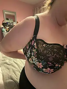 Snapshot of SimplySexiSugar chatting on May 31, 2026, 10:21 pm SimplySexiSugar online show from May 31, 2026, 10:21 pm