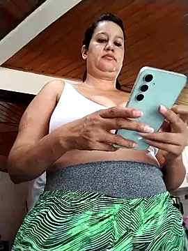 Snapshot of keilymadam chatting on October 9, 2025, 1:22 pm keilymadam online show from October 9, 2025, 1:22 pm