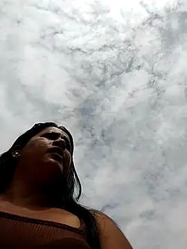 Snapshot of keilymadam chatting on March 21, 2025, 3:35 pm keilymadam online show from March 21, 2025, 3:35 pm