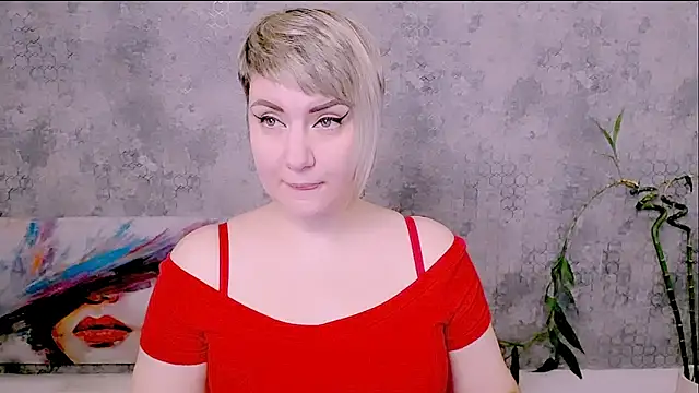 Snapshot of Djullia chatting on December 2, 2025, 6:37 am Djullia online show from December 2, 2025, 6:37 am