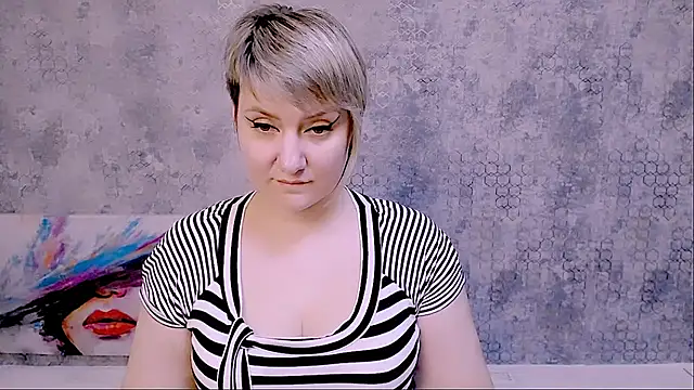 Snapshot of Djullia chatting on March 15, 2025, 12:24 pm Djullia online show from March 15, 2025, 12:24 pm