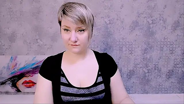 Snapshot of Djullia chatting on March 23, 2025, 6:05 am Djullia online show from March 23, 2025, 6:05 am