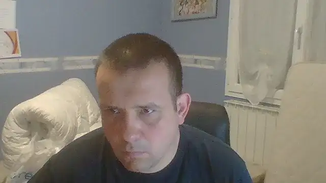 manubm03 online show from November 13, 2025, 7:01 am