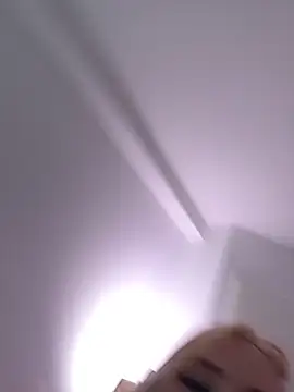 AnjaAmelia online show from December 22, 2024, 5:42 pm