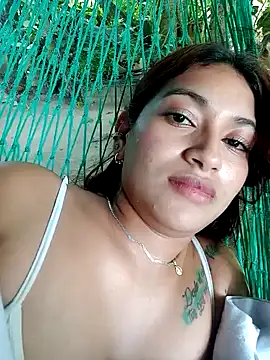 Snapshot of annie-19 chatting on October 9, 2025, 5:02 pm annie-19 online show from October 9, 2025, 5:02 pm