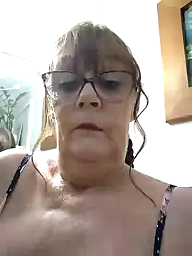 bellaau online show from January 17, 2025, 7:08 am