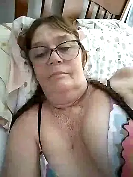 bellaau online show from January 15, 2025, 6:33 am