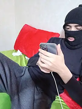 arabqueen online show from February 7, 2026, 7:33 pm