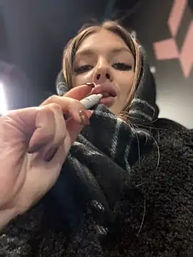 KrisMagnoly online show from January 22, 2025, 2:46 pm