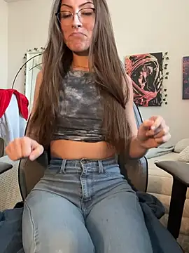 jade 369 online show from February 28, 2025, 11:56 pm