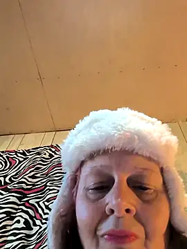 davisdesiresxh online show from November 14, 2025, 3:15 pm