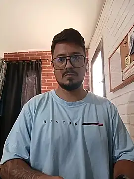 Snapshot of DaviidEvans_ chatting on October 18, 2025, 2:30 pm DaviidEvans online show from October 18, 2025, 2:30 pm