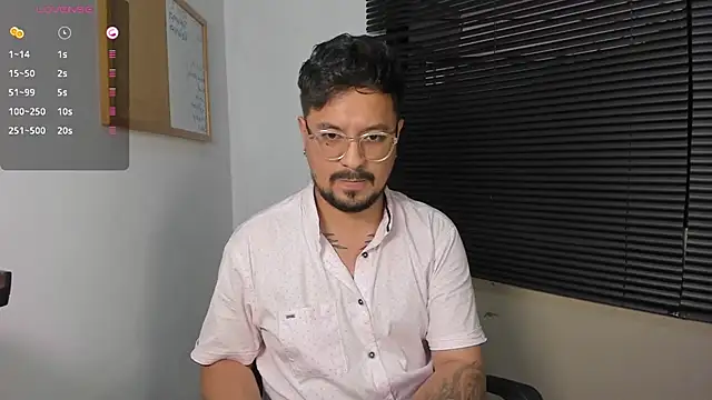 Snapshot of DaviidEvans_ chatting on December 14, 2024, 11:12 pm DaviidEvans online show from December 14, 2024, 11:12 pm