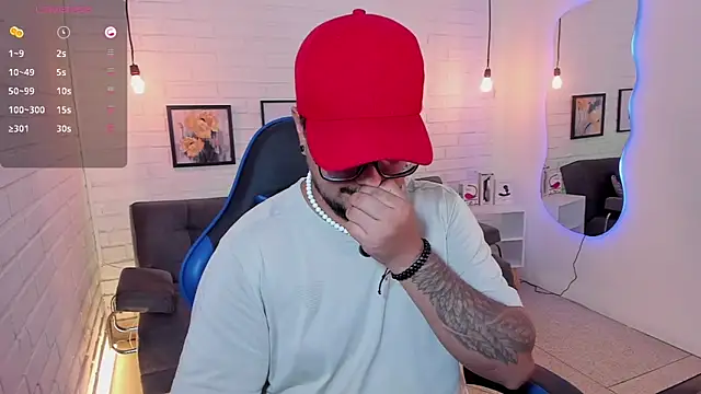 Snapshot of DaviidEvans_ chatting on September 12, 2025, 5:02 pm DaviidEvans online show from September 12, 2025, 5:02 pm