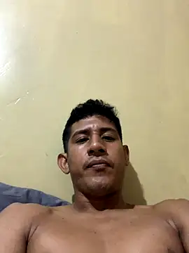 Snapshot of Andreson26 chatting on November 8, 2025, 12:09 pm Andreson26 online show from November 8, 2025, 12:09 pm