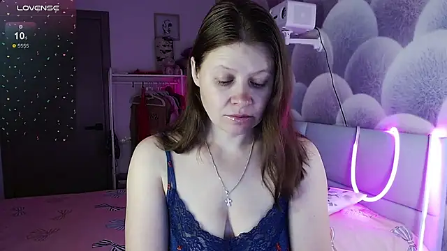 alekasamui online show from October 30, 2025, 11:45 pm