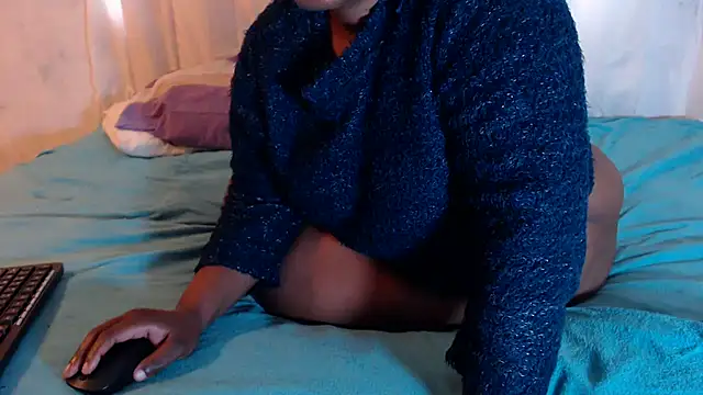 XXEBONYTEAZERXX online show from October 4, 2025, 5:53 am