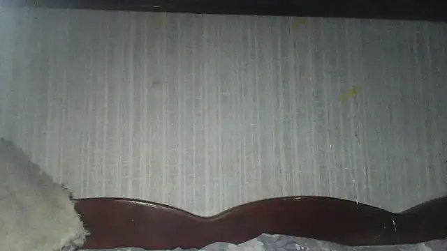 Snapshot of Alma_Evelynne chatting on April 22, 2026, 9:21 pm Alma Evelynne online show from April 22, 2026, 9:21 pm