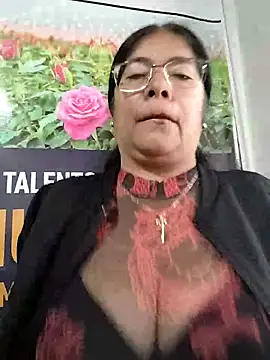 Snapshot of __valentina18 chatting on May 8, 2026, 12:20 pm valentina18 online show from May 8, 2026, 12:20 pm