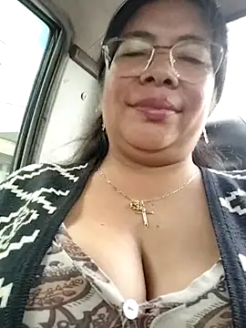 Snapshot of __valentina18 chatting on April 29, 2026, 5:30 pm valentina18 online show from April 29, 2026, 5:30 pm
