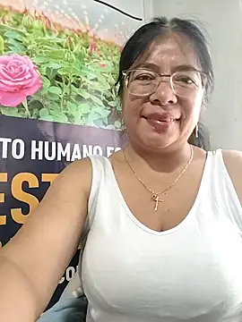 Snapshot of __valentina18 chatting on April 30, 2026, 12:12 pm valentina18 online show from April 30, 2026, 12:12 pm