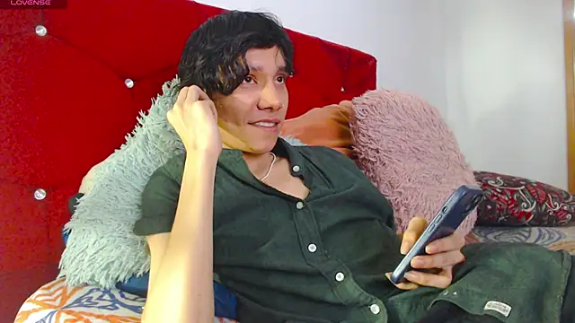 LAICK 01 online show from April 20, 2026, 6:38 am