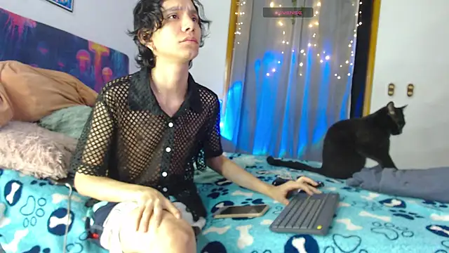 LAICK 01 online show from July 17, 2026, 3:48 am