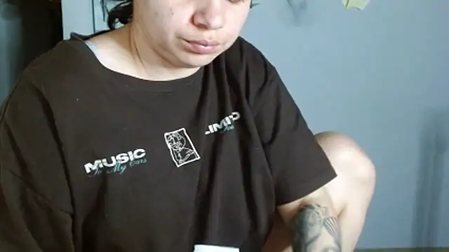 Nikkykora15 online show from March 25, 2026, 1:06 am