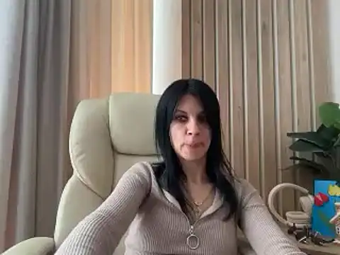 Snapshot of InjaAtHome chatting on June 2, 2026, 12:49 pm InjaAtHome online show from June 2, 2026, 12:49 pm