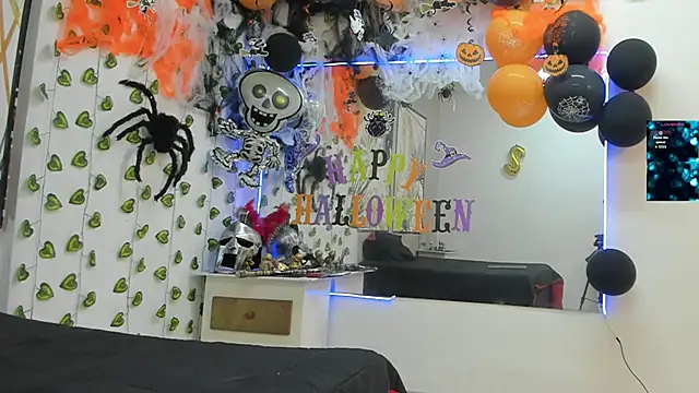 Snapshot of ChoreyTaiylor chatting on October 9, 2025, 2:06 pm ChoreyTaiylor online show from October 9, 2025, 2:06 pm