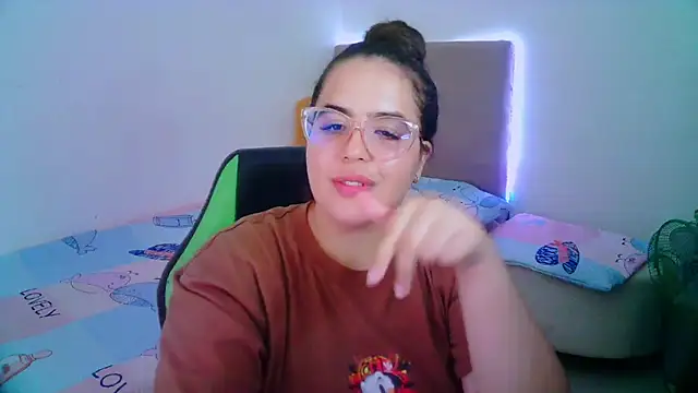  alicia z online show from February 3, 2025, 12:04 am