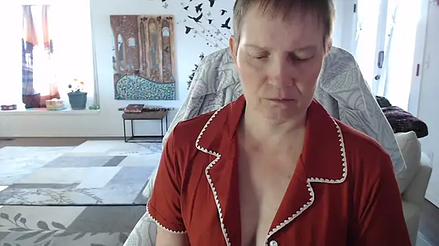 AuroraWillows online show from December 5, 2025, 5:00 pm