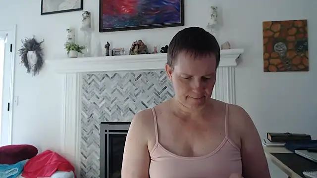 AuroraWillows online show from April 17, 2026, 2:31 pm