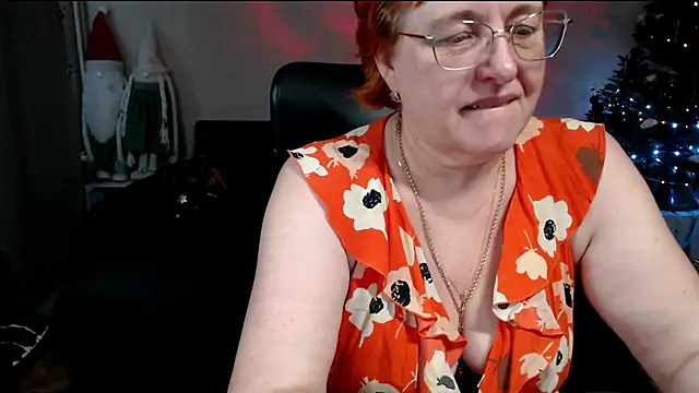 JoannaAndNeighbour online show from December 23, 2025, 9:19 am