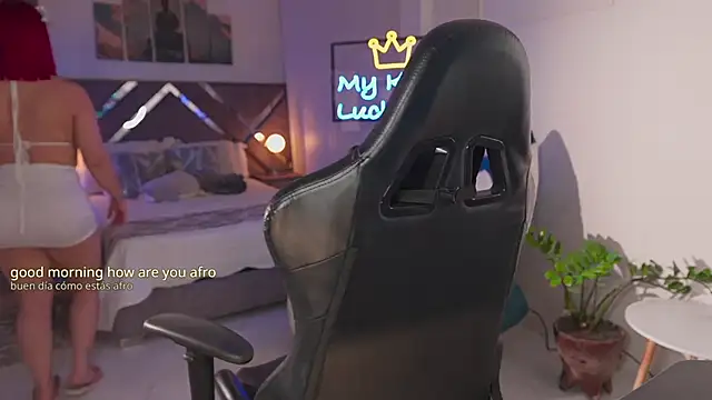 Snapshot of KateOwens chatting on October 31, 2025, 11:07 am KateOwens online show from October 31, 2025, 11:07 am